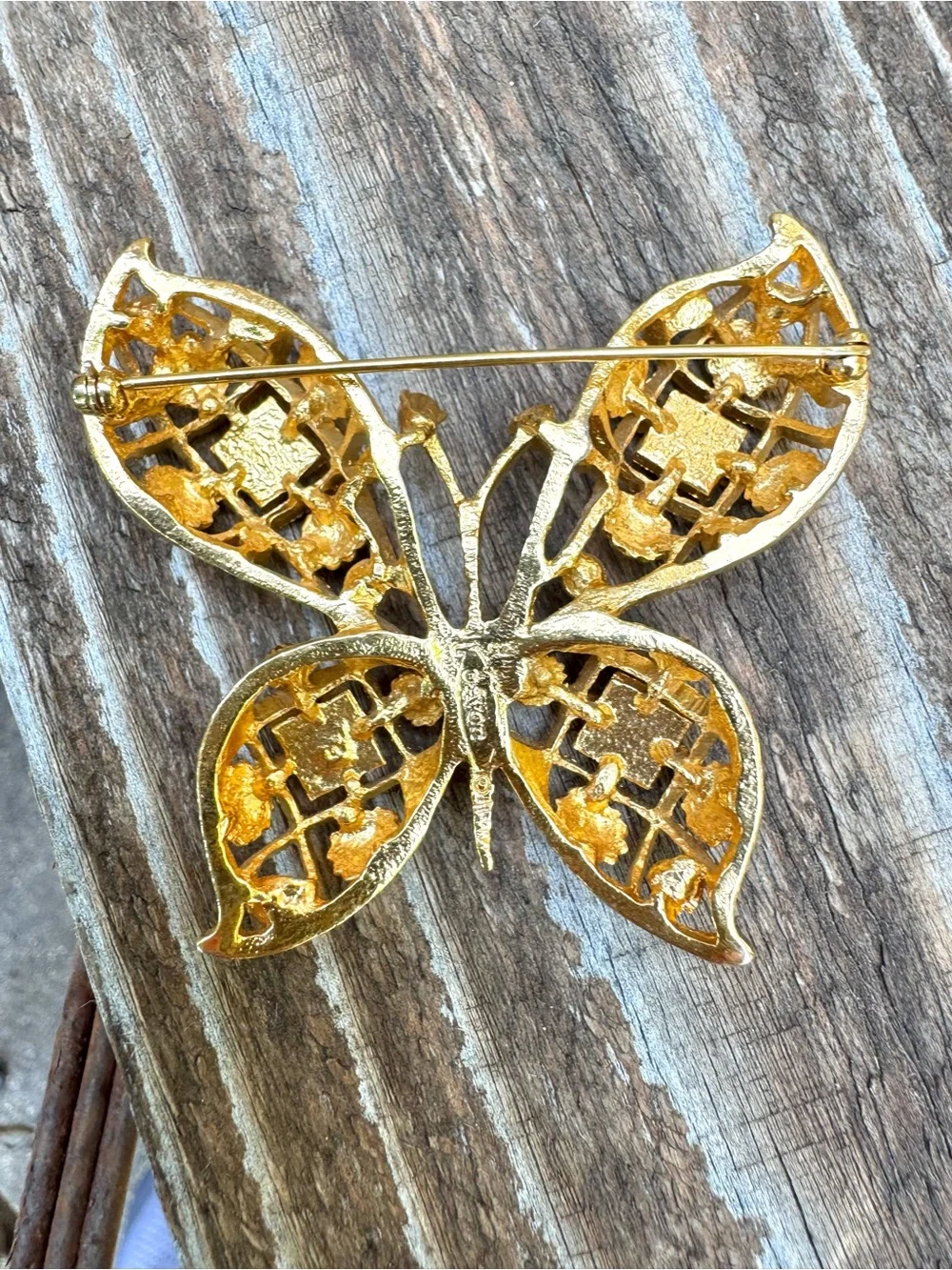 AVON Vintage Gold-tone Enamel, Faux Pearl & Crystal Rhinestone Butterfly Brooch